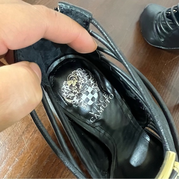 VINCE CAMUTO REESE black nappa leather gladiator high 4” sandals ins Size 7 NIB - Picture 8 of 16